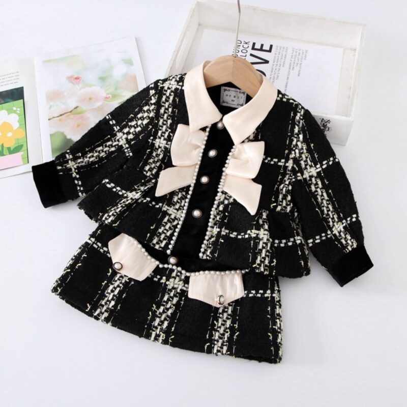 komplekt-momiche-bukle-cheren-byal-